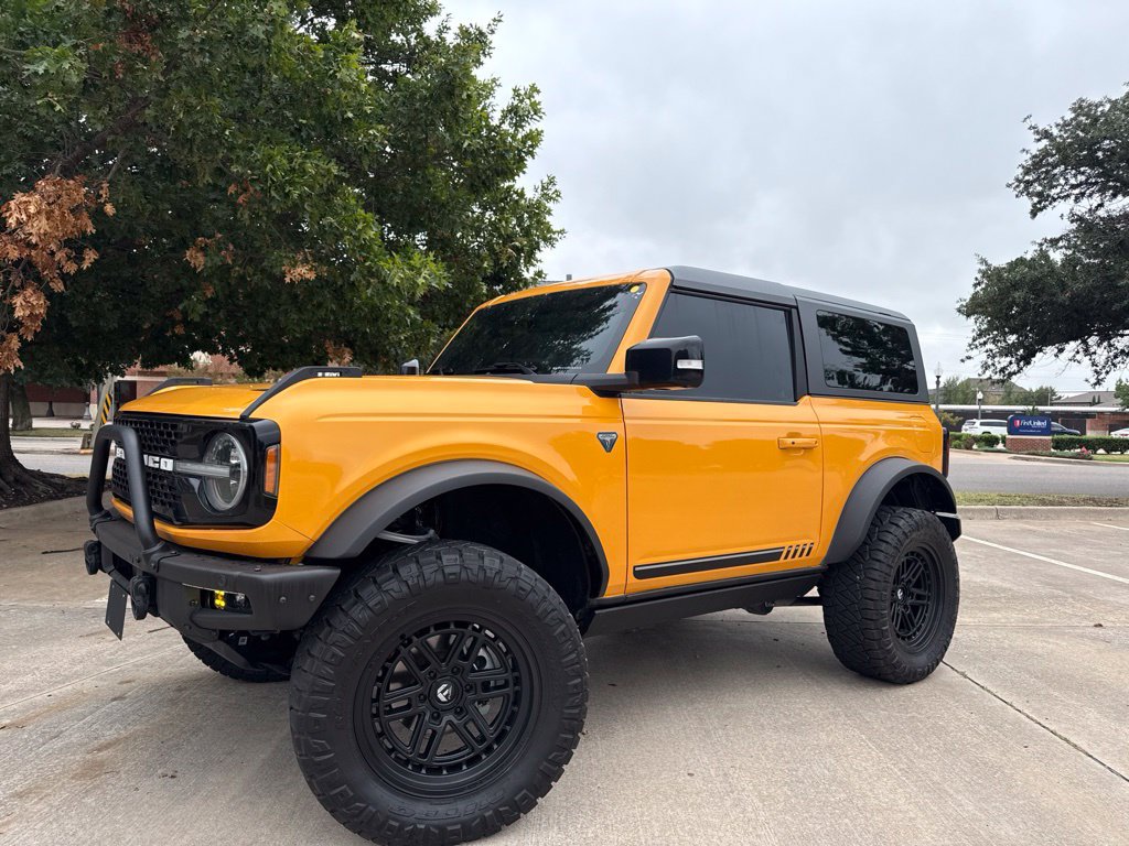Used 2021 Ford Bronco First Edition AWD/4WD image 2