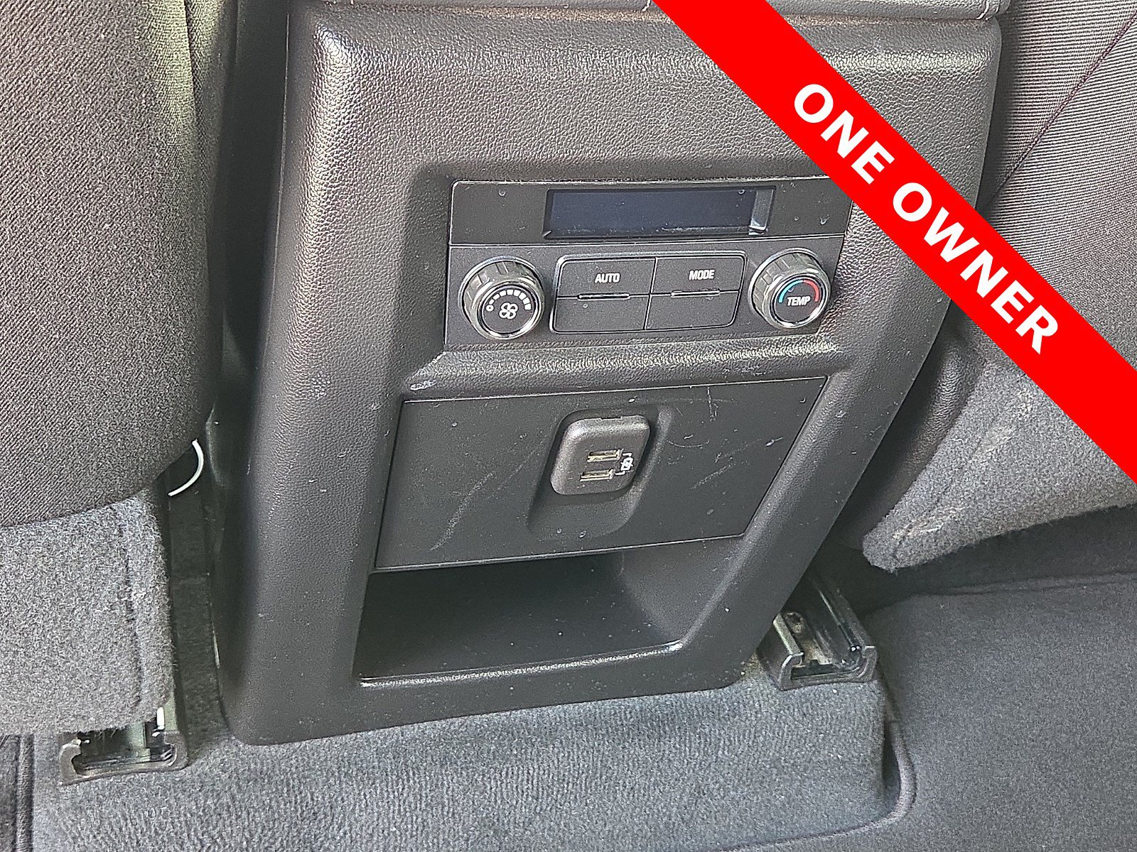 Used 2023 Chevrolet Traverse LT FWD image 12