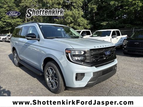 New 2026 Ford Expedition Active AWD/4WD image 1
