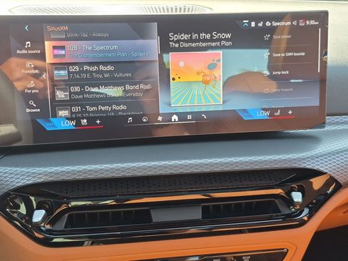 New 2026 BMW 330i Sedan w/ M Sport Package RWD image 23