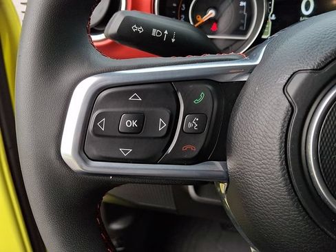 Used 2023 Jeep Gladiator Rubicon w/ Cold Weather Group AWD/4WD image 17