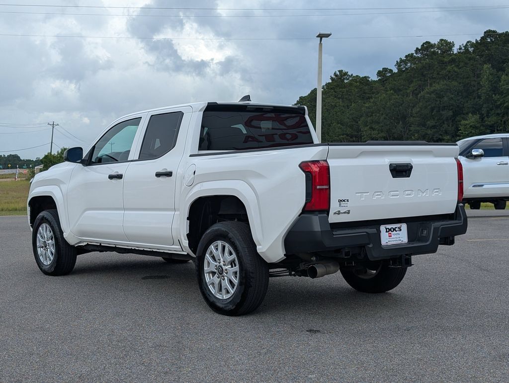 Used 2026 Toyota Tacoma SR AWD/4WD image 3