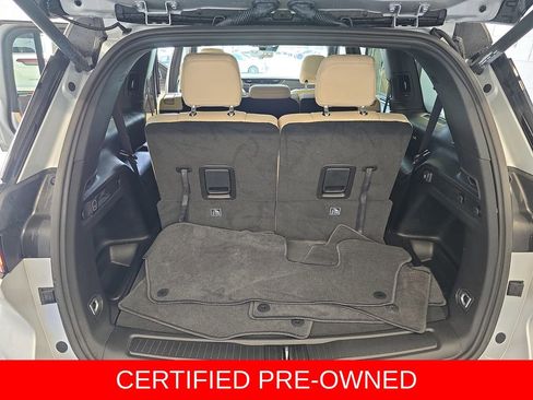 Used 2025 Jeep Grand Cherokee L Limited w/ Luxury Tech Group II AWD/4WD image 14