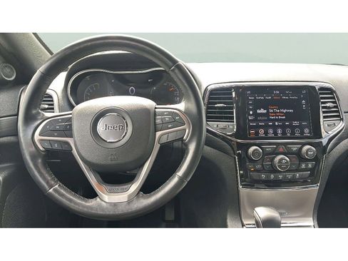 Used 2021 Jeep Grand Cherokee Laredo X AWD/4WD image 12