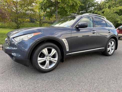 Used 2009 INFINITI FX35 AWD w/ Navigation Pkg image 4