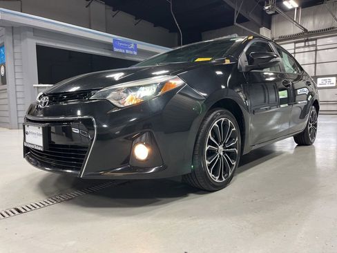 Used 2014 Toyota Corolla S w/ Driver Convenience Package FWD image 3