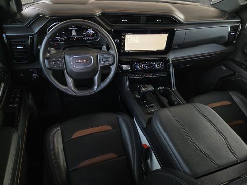 Used 2024 GMC Sierra 1500 AT4 w/ Technology Package image 17