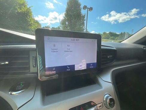 Used 2020 Ford Explorer XLT w/ Comfort Package AWD/4WD image 19