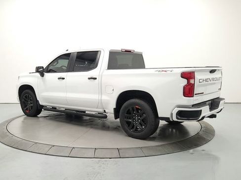 Used 2025 Chevrolet Silverado 1500 RST w/ Redline Edition AWD/4WD image 5