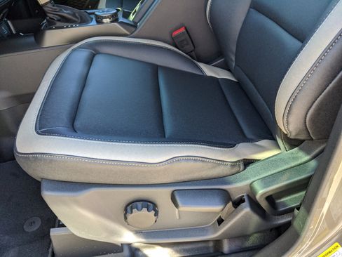 New 2025 Ford Bronco Big Bend w/ Black Appearance Package image 18