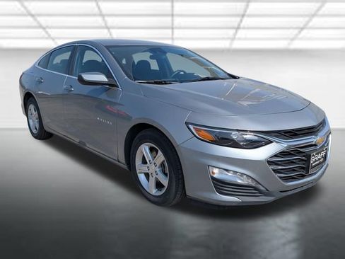 Used 2024 Chevrolet Malibu LT FWD image 1