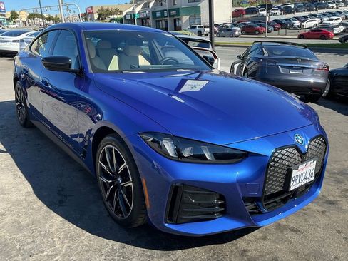 Used 2025 BMW i4 eDrive40 w/ M Sport Package image 67
