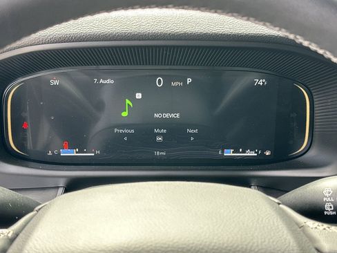 New 2025 Jeep Wagoneer L Series II w/ Premium Group I image 29