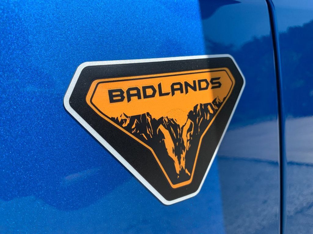 Used 2024 Ford Bronco Badlands AWD/4WD image 38