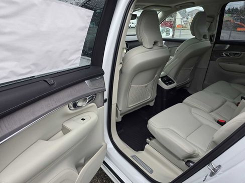 New 2026 Volvo XC90 T8 Ultra w/ Lounge Package AWD/4WD image 15