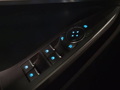 Used 2020 Ford Explorer XLT w/ Comfort Package image 27