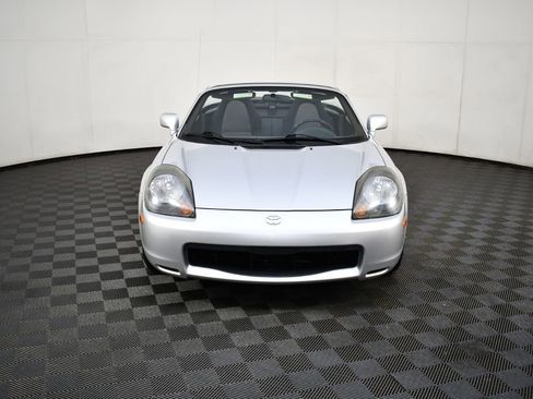 Used 2000 Toyota MR2 image 14