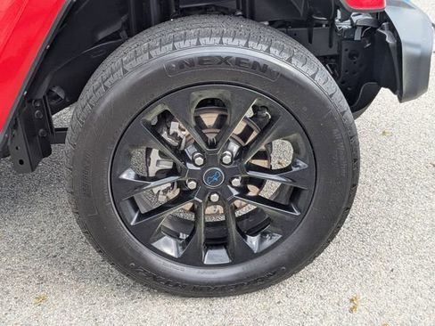 Used 2024 Jeep Wrangler Unlimited Sahara image 14