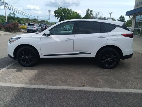 Used 2026 Acura RDX SH-AWD image 3