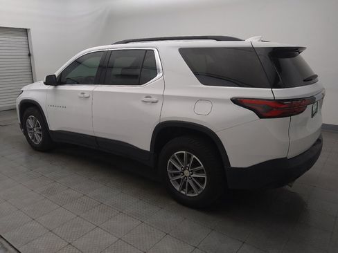 Used 2022 Chevrolet Traverse LT FWD image 3