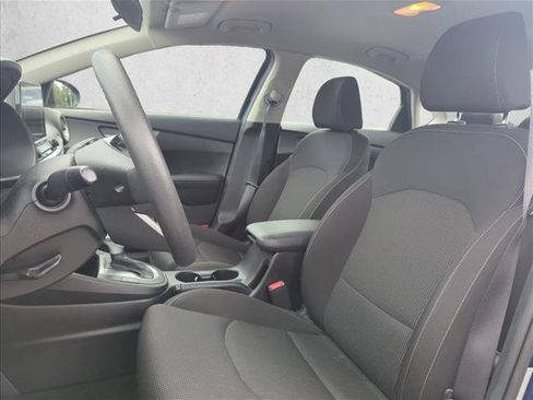 Used 2020 Kia Forte LXS FWD image 17