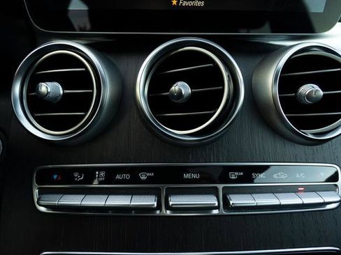 Used 2020 Mercedes-Benz C 300 4MATIC Sedan image 22