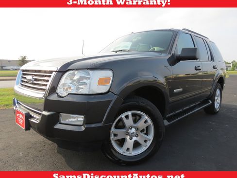 Used 2007 Ford Explorer XLT image 1