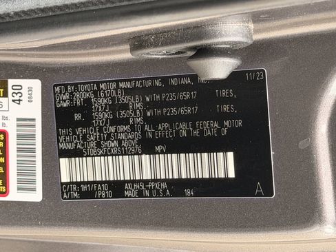 Used 2024 Toyota Sienna LE w/ LE Plus Package AWD/4WD image 29