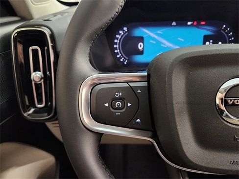 New 2026 Volvo XC40 B5 Plus w/ Protection Package Premier image 28