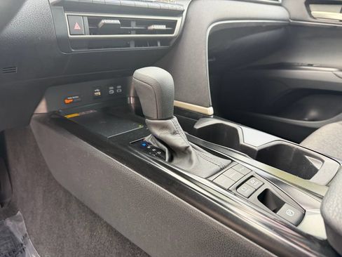 Used 2025 Toyota Camry LE FWD image 23