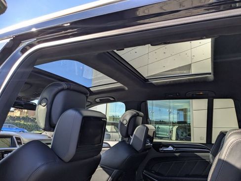 Used 2016 Mercedes-Benz GL 63 AMG 4MATIC image 22