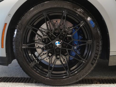 Used 2025 BMW M3 w/ M Carbon Exterior Package RWD image 8