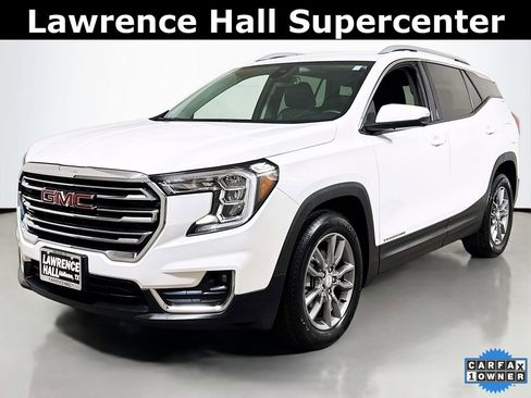 Used 2024 GMC Terrain SLT image 1