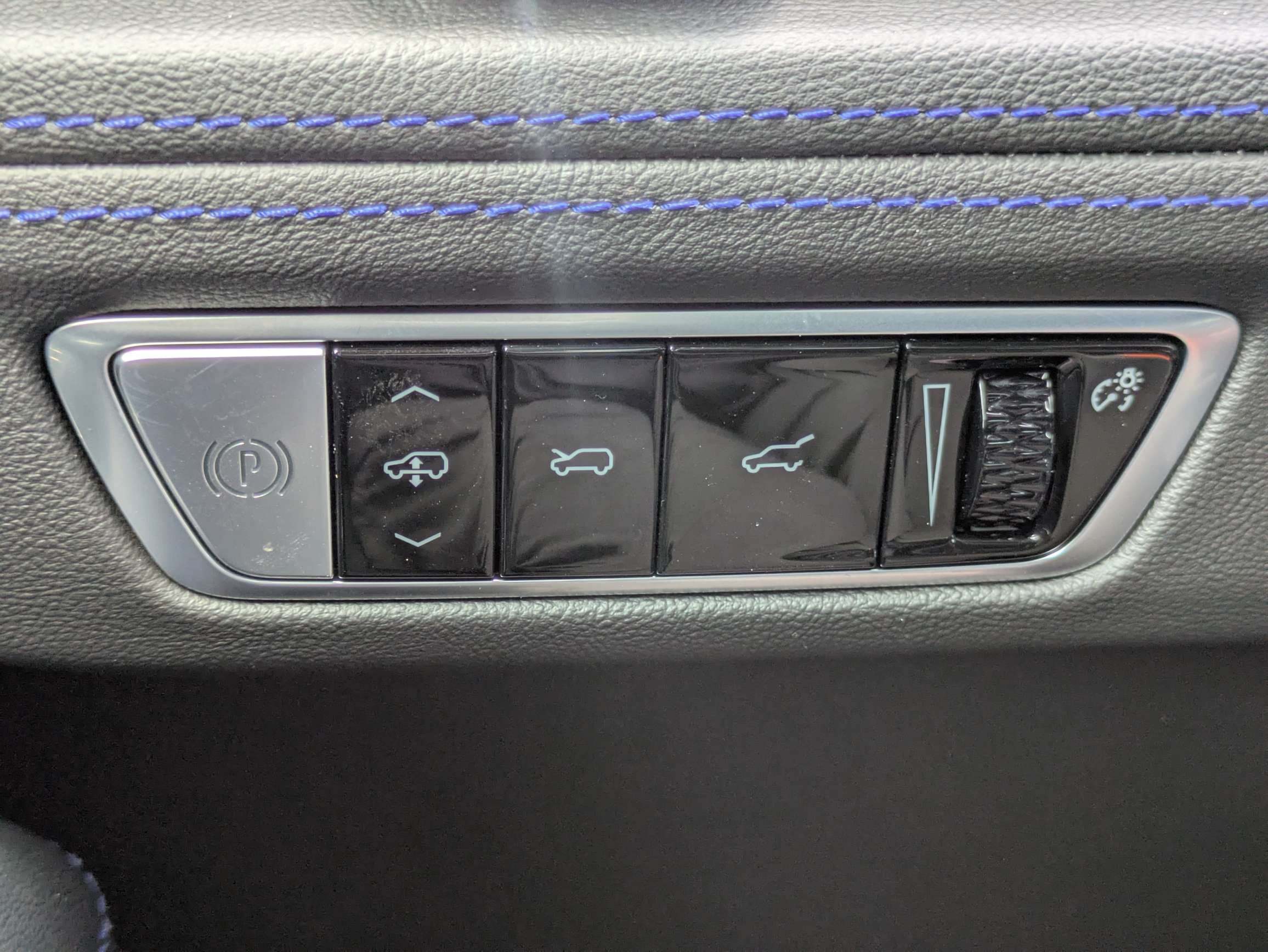 New 2026 Cadillac Escalade IQ Luxury 1 AWD/4WD image 16