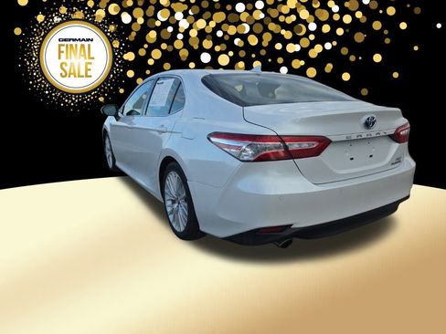 Used 2018 Toyota Camry XLE image 8