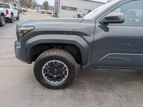 Certified 2024 Toyota Tacoma TRD Off-Road AWD/4WD image 2