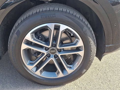 Certified 2025 Audi Q5 Premium w/ Convenience Package image 27