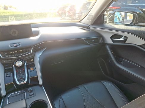 Used 2023 Acura TLX w/Technology Package image 16