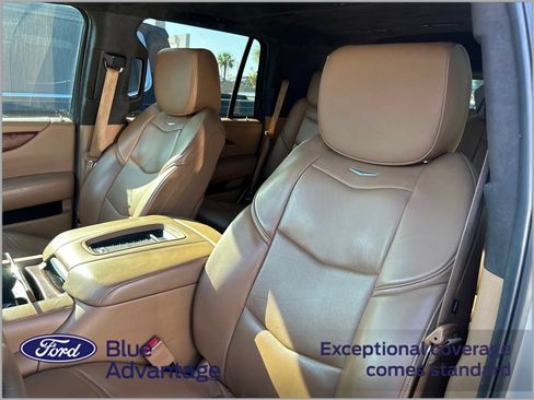 Used 2017 Cadillac Escalade Platinum AWD/4WD image 11