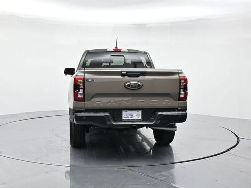 New 2025 Ford Ranger Lariat w/ Black Appearance Package image 9