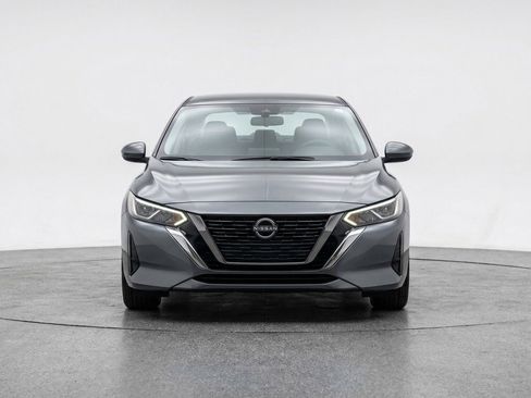 Used 2025 Nissan Sentra S FWD image 2