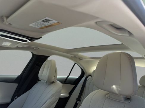 Used 2026 Mercedes-Benz E 350 Sedan image 27