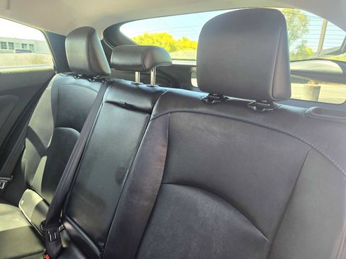 Used 2017 Toyota Prius Four Touring w/ Premium Convenience Package FWD image 17