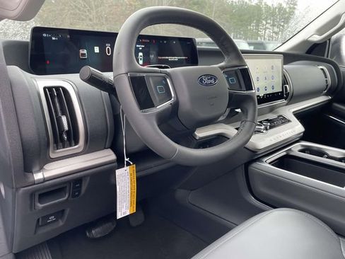 New 2026 Ford Expedition Max Active image 15