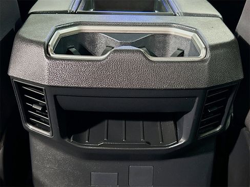 Used 2022 Toyota Tundra SR5 image 21