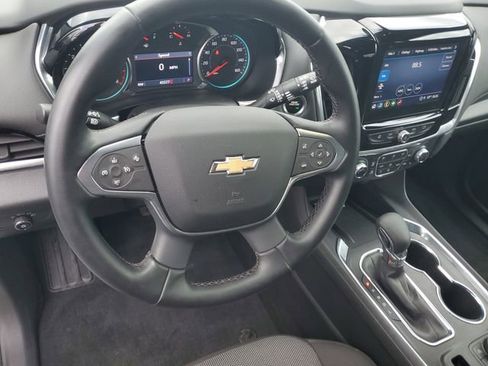 Certified 2023 Chevrolet Traverse LT image 18