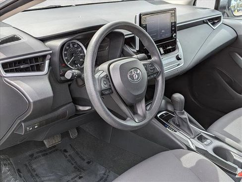 Used 2020 Toyota Corolla LE FWD image 9