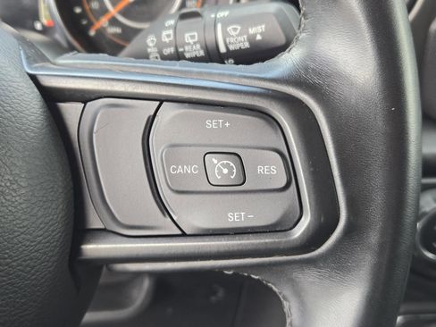 Certified 2021 Jeep Wrangler Sport AWD/4WD image 18