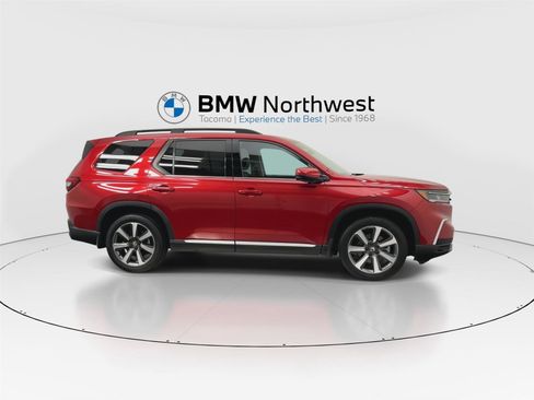Used 2023 Honda Pilot Elite image 5