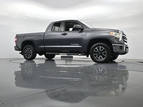 Used 2017 Toyota Tundra SR5 w/ TRD Off Road Package AWD/4WD image 32